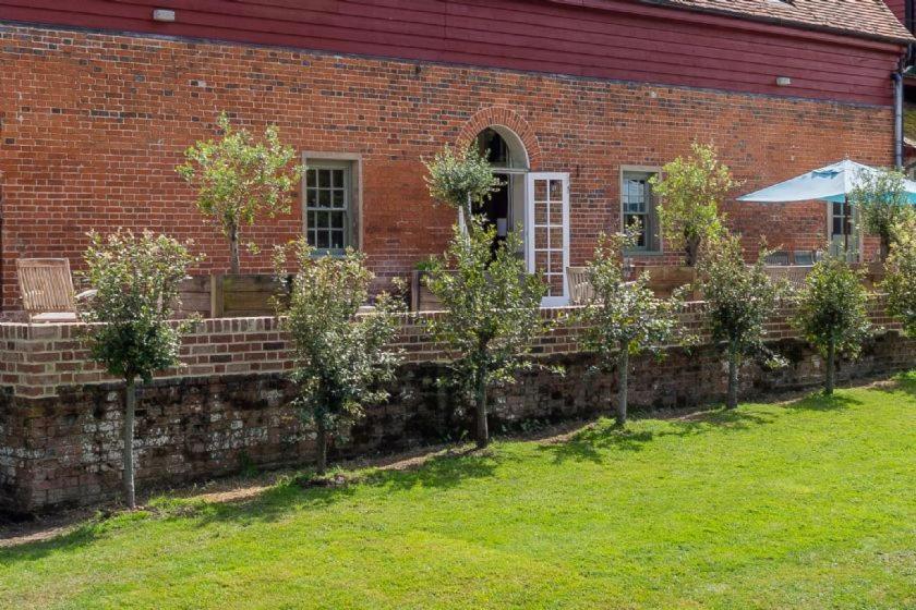 Belchamp Hall Stables Belchamp Otten Exterior foto